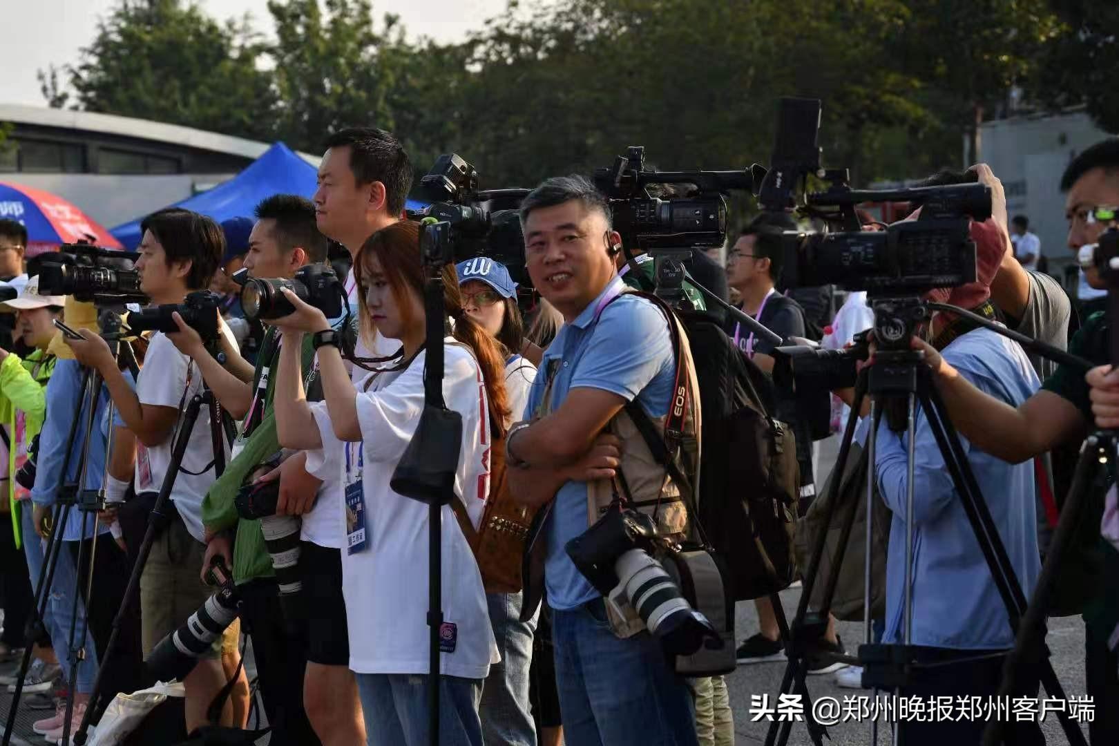 今日20:35，揭晓中原风采之谜——记一次精彩的彩票开奖