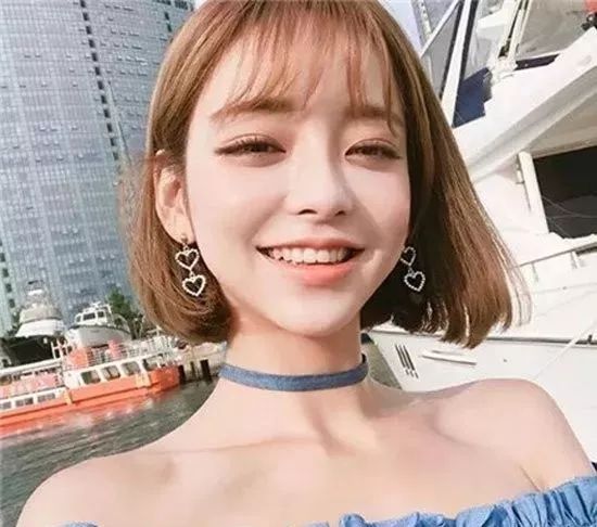 2018年最新短发发型,女性时尚的潮流风向标2018短发最新发型女生
