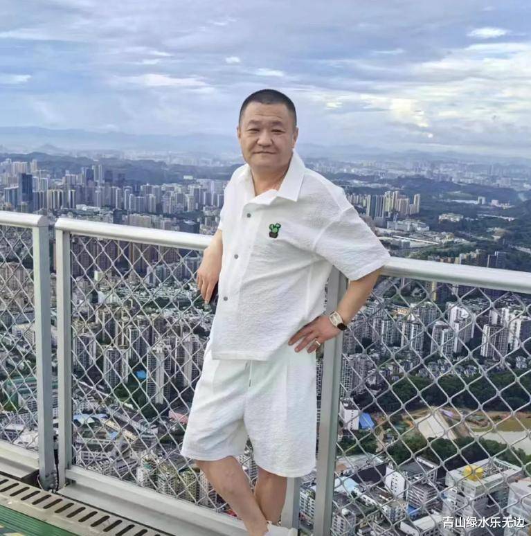 揭秘新澳六叔，精准资料大全的背后故事澳门六叔文字资料